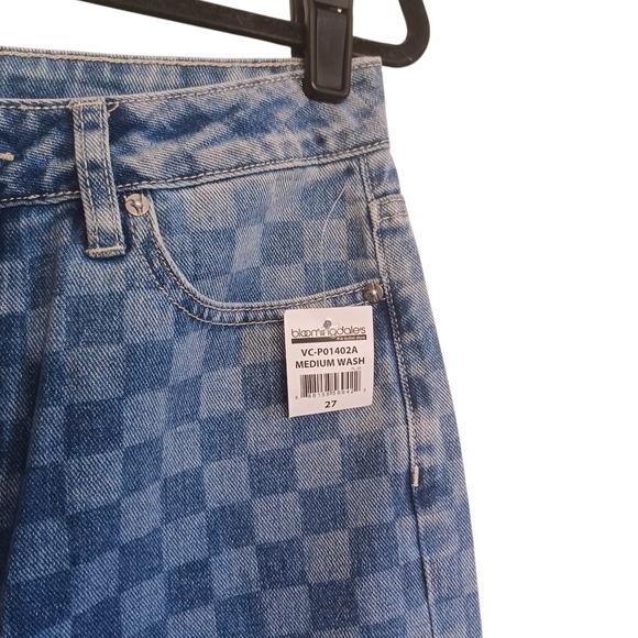 VIGOSS Checker Print Medium Wash Blue Denim Slim Straight Leg Jeans 27 NWT - Picture 2 of 9